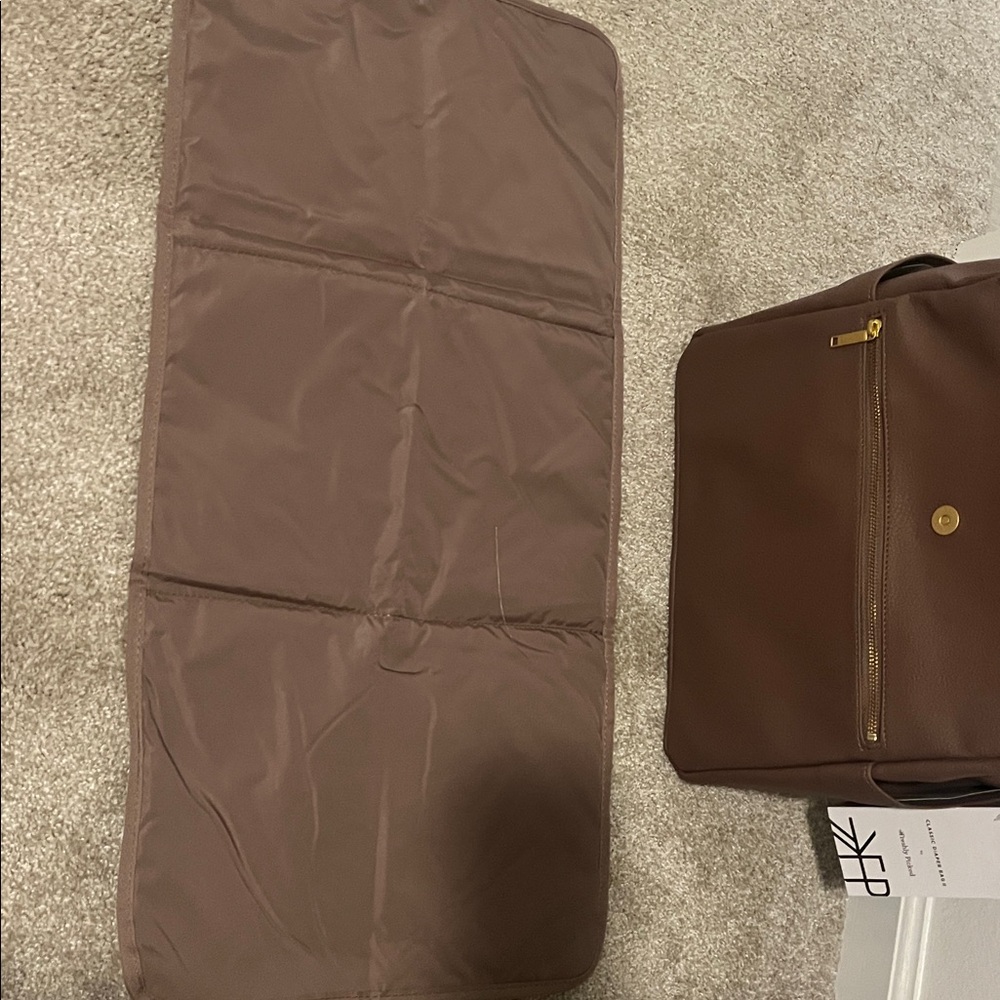 Freshly Picked Classic Diaper Bag II. New with tags - Picture 3 of 11